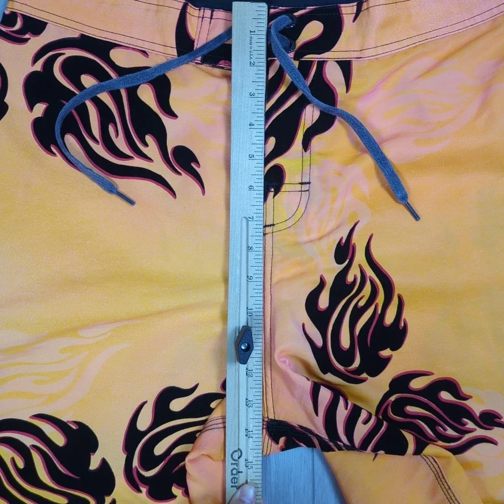 Hawaiian Island Creations Board Shorts Mens 36 Orange Tribal Flames 10